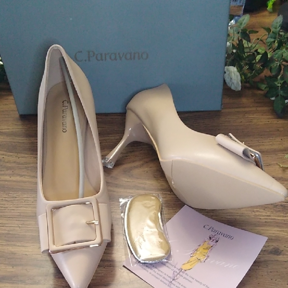 Cream High Heel Pumps with Decorative Bow